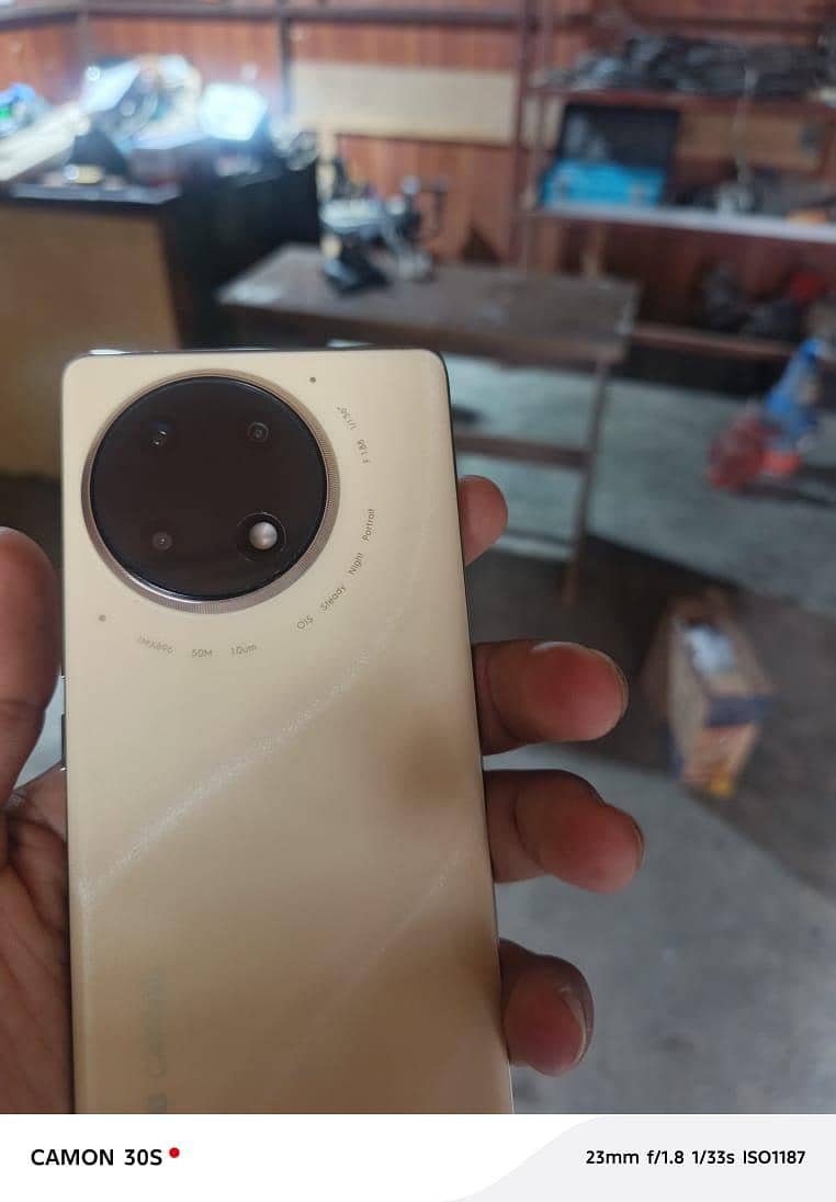 Tecno CAMON 30S 7