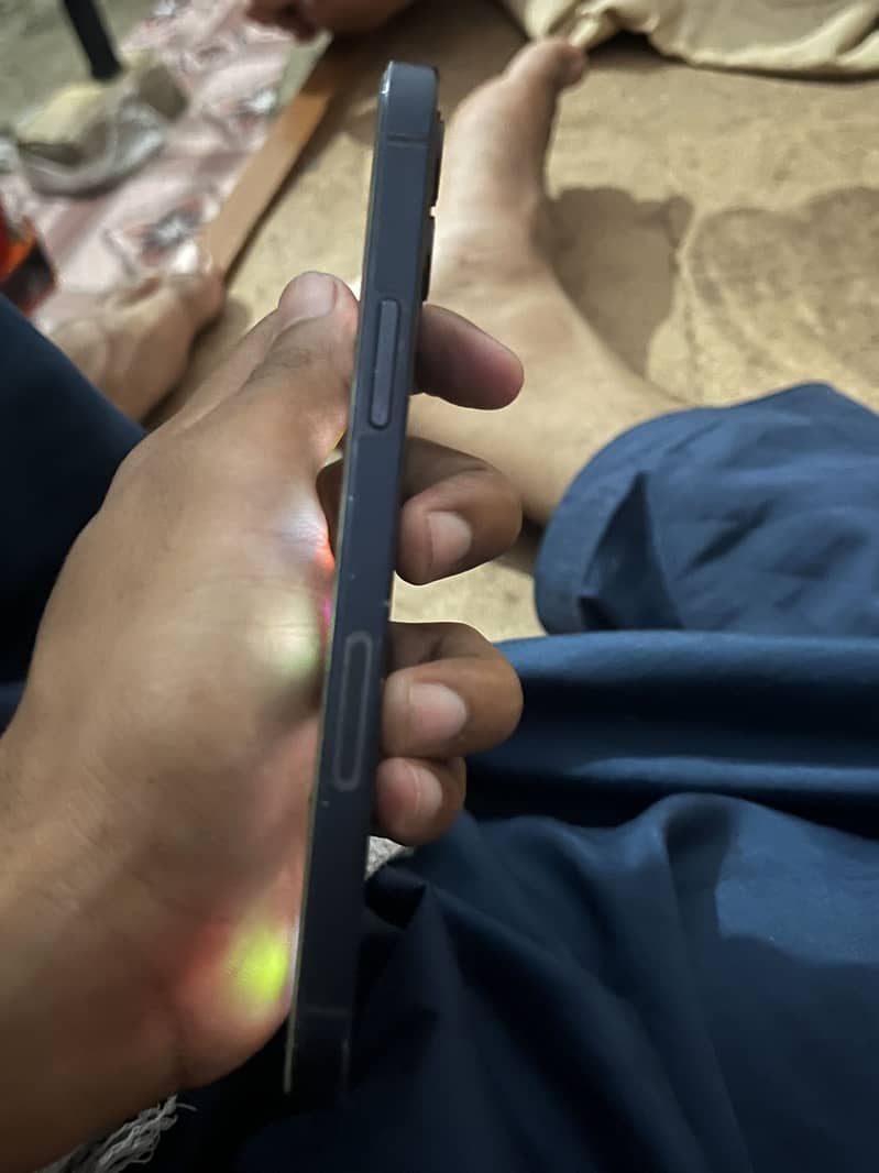 Apple iPhone 12 0