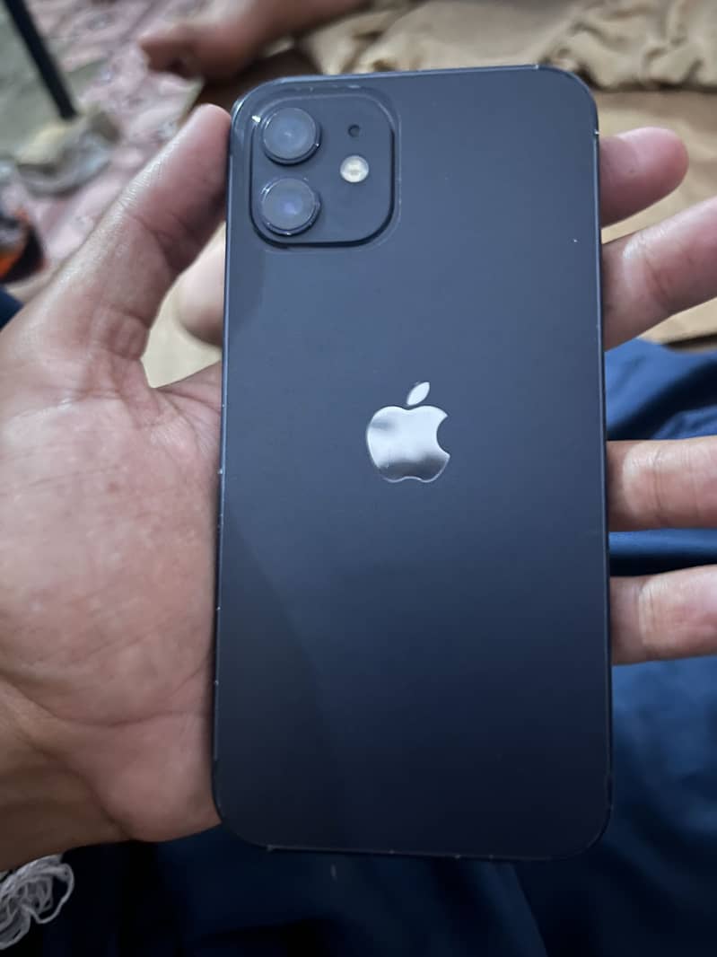 Apple iPhone 12 3