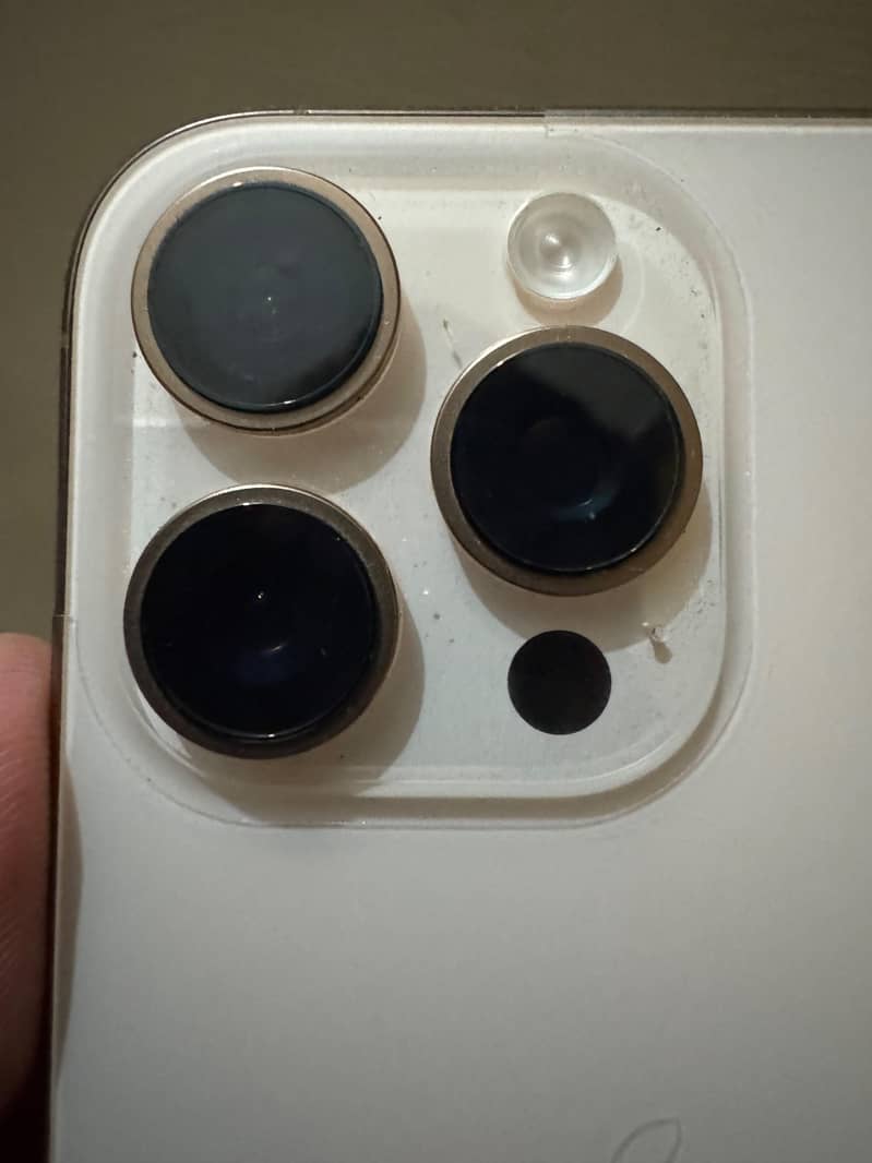 Apple iPhone 16 Pro 6