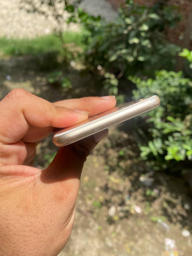 Apple iPhone 6 4