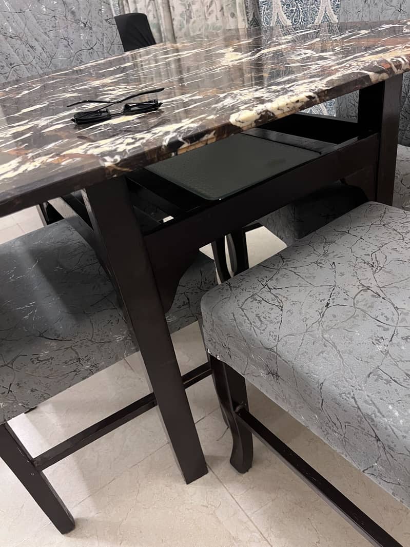 Marble dining table 1