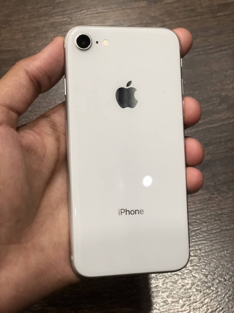 Apple iPhone 8 0
