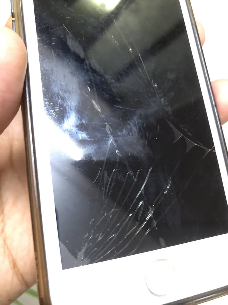 Apple iPhone 8 3