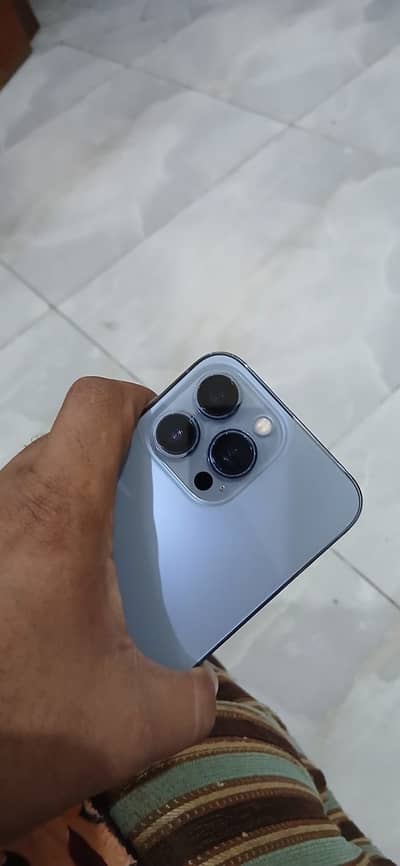 Apple iPhone 13 Pro