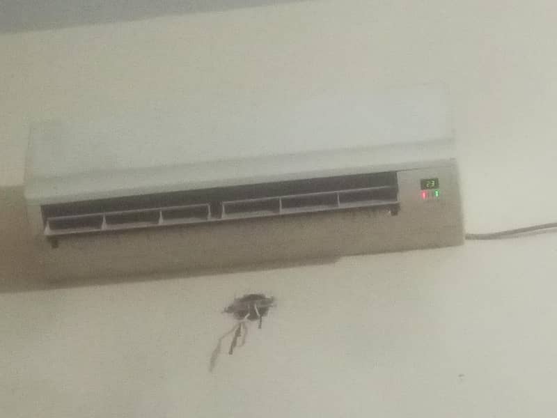 AC Split 1 TON 1