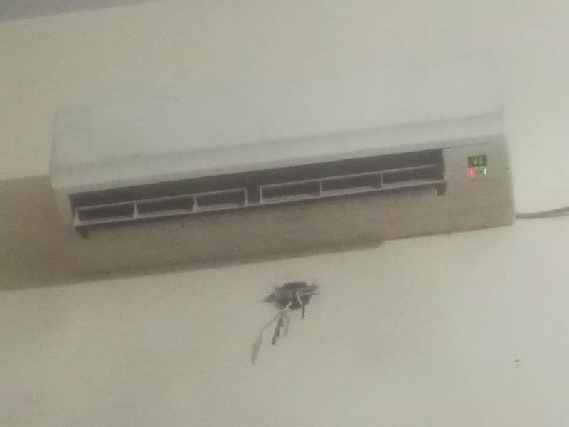 AC Split 1 TON 2