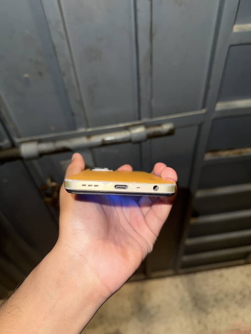 OPPO A57 1