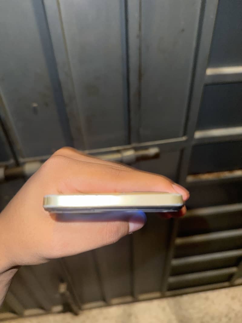 OPPO A57 2