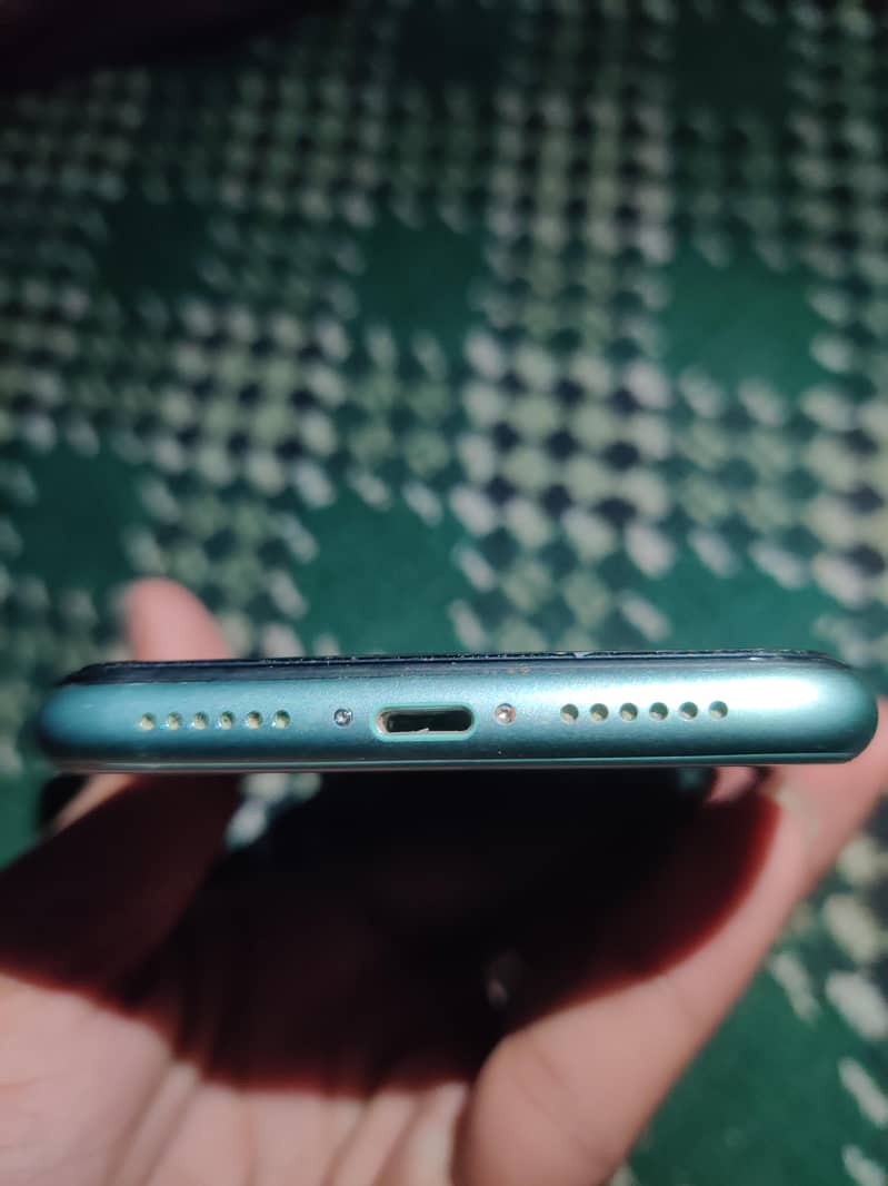 Apple iPhone 11 1