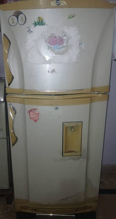 PEL Refrigerator – Excellent Condition | Fully Functional