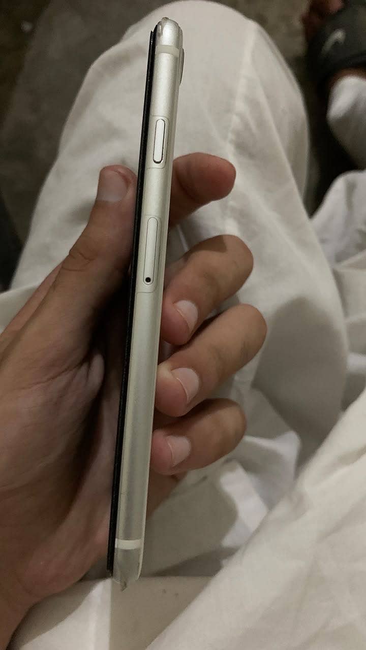 Apple iPhone SE 0