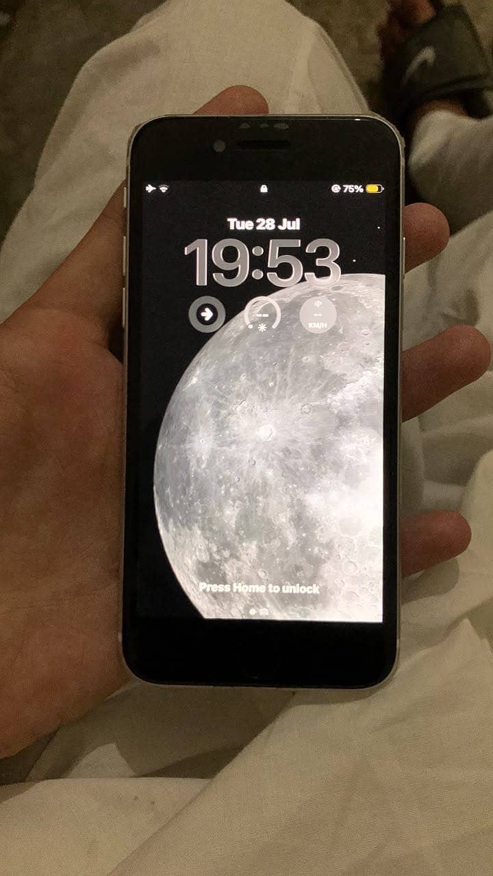 Apple iPhone SE 3
