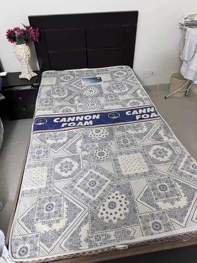 2 single beds for sale