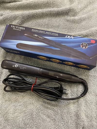 Victoria Digital Hair Straightener - Excellent Condition - Like New