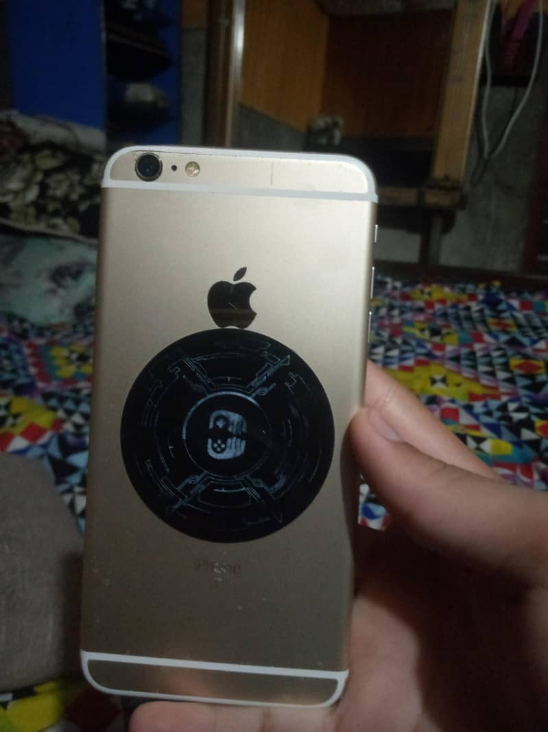 Apple iPhone 6S Plus 3