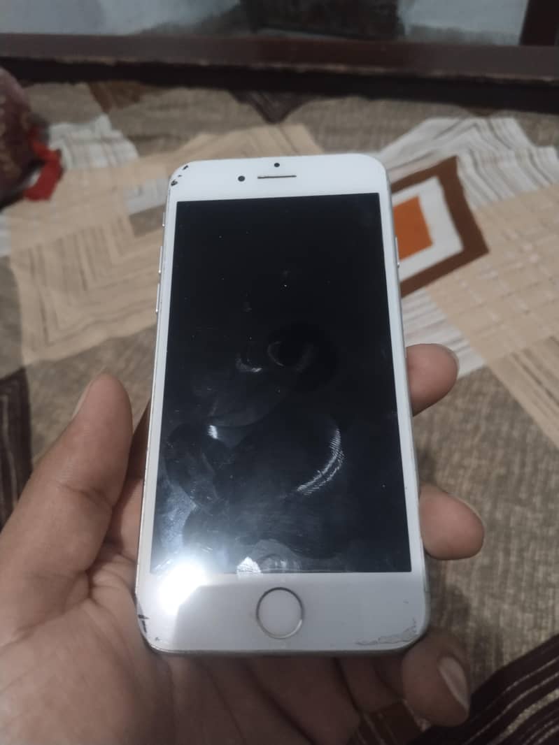 Apple iPhone 7 0