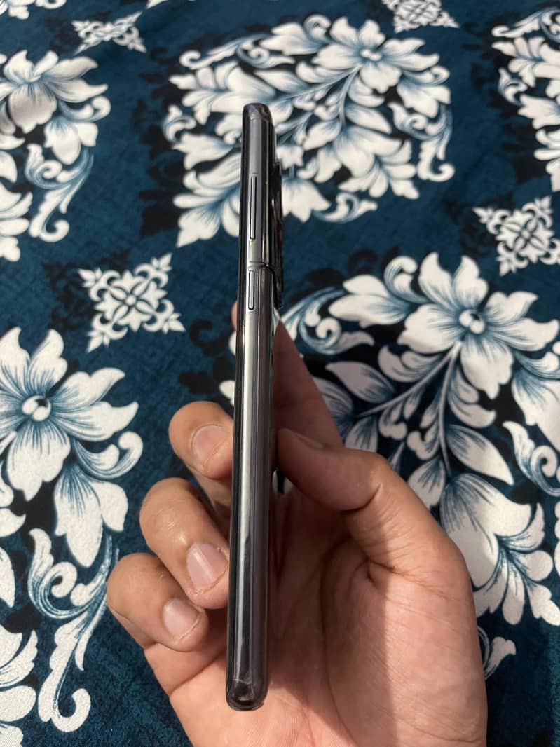 One Plus Ace 2 Pro 4