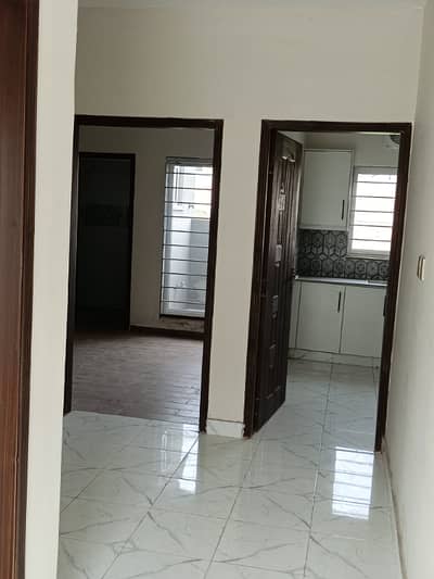 3 Marla brand new 2nd floor available for rent in palm villas jubilee town