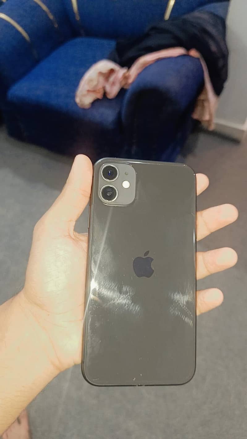 Apple iPhone 11 3