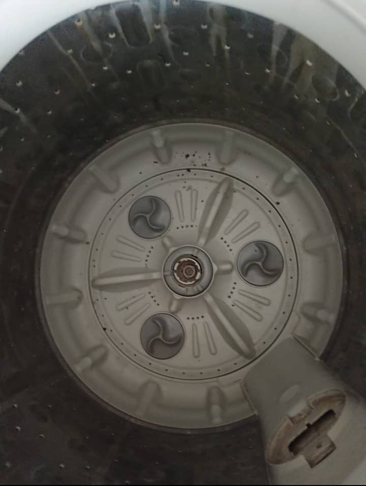 LG Automatic machine & Dryer 3
