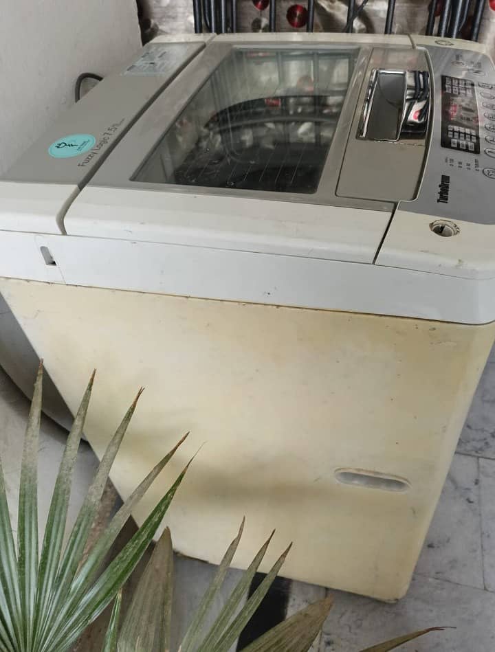 LG Automatic machine & Dryer 5
