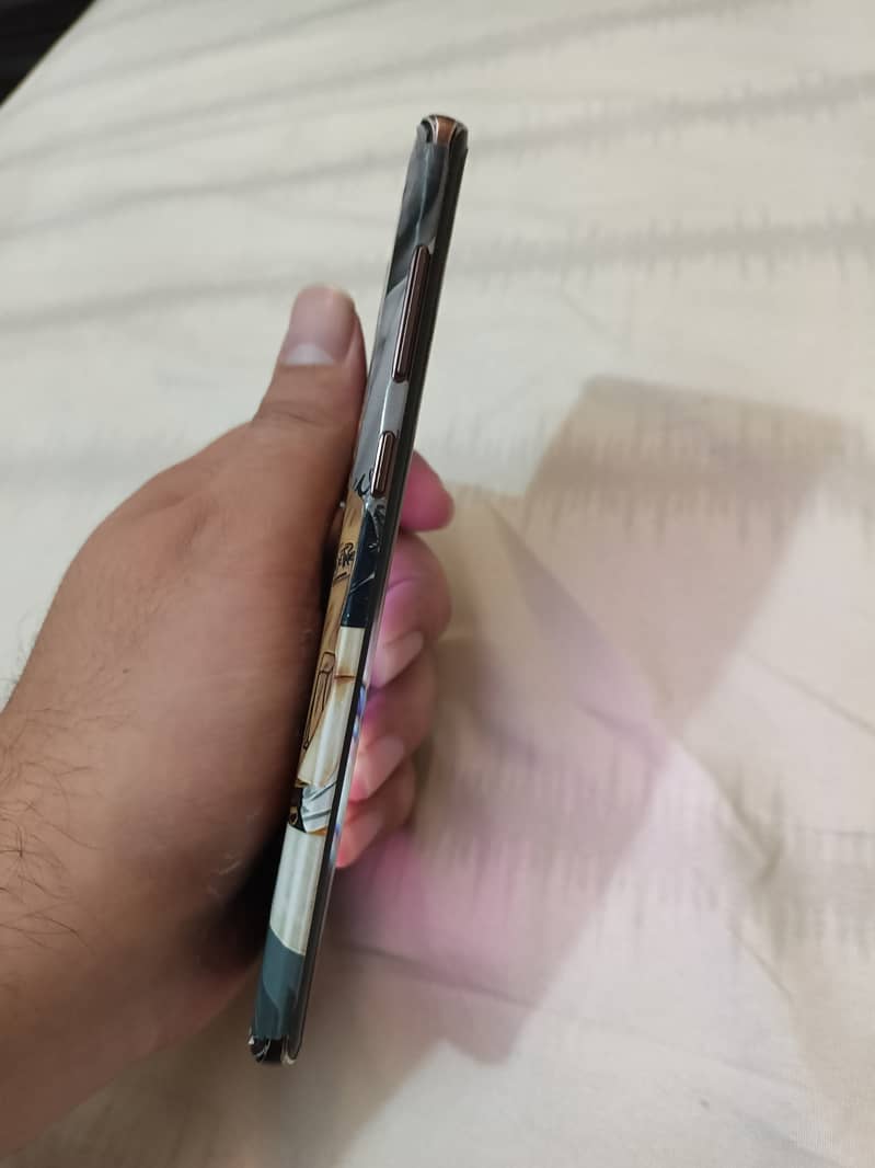 Samsung Mobile Note 9 4