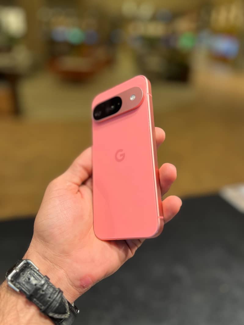 Google Pixel 9 4