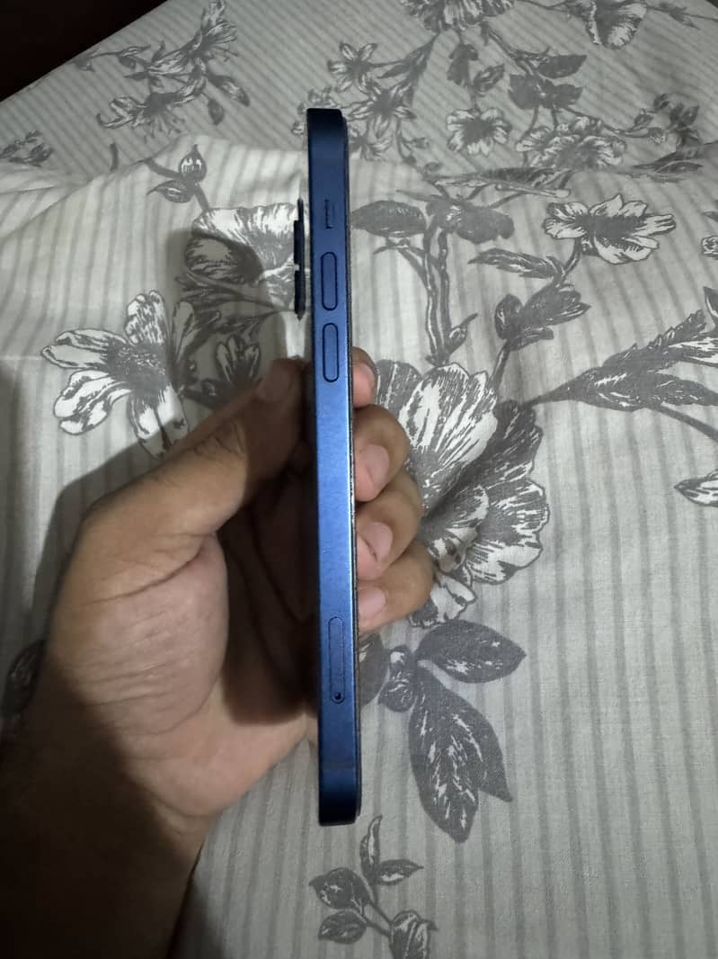 iPhone 12 2