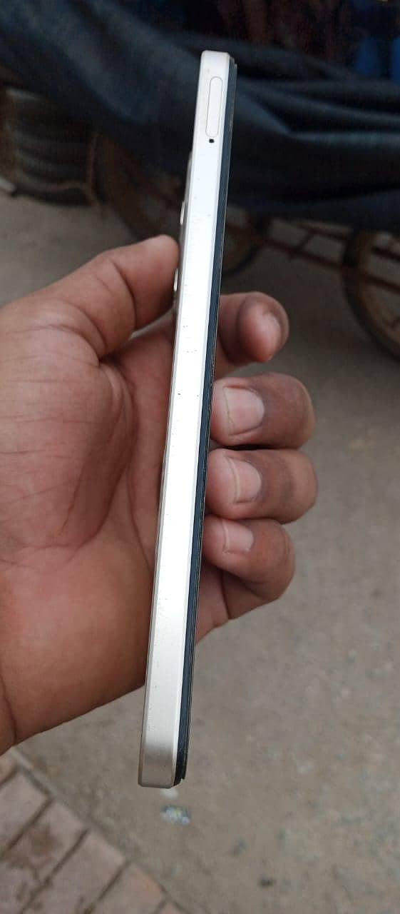 Realme C71 2