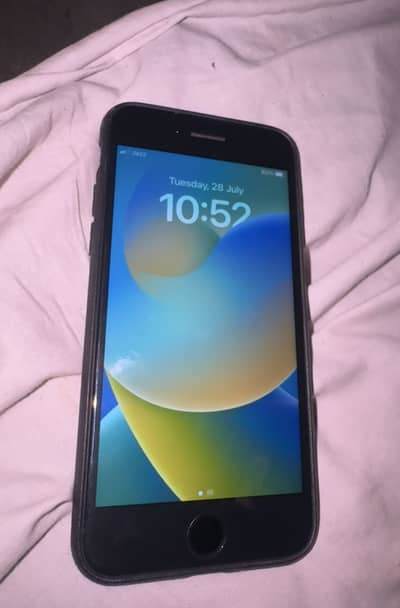 iPhone 8 pta approved  urjant sale price is resonable