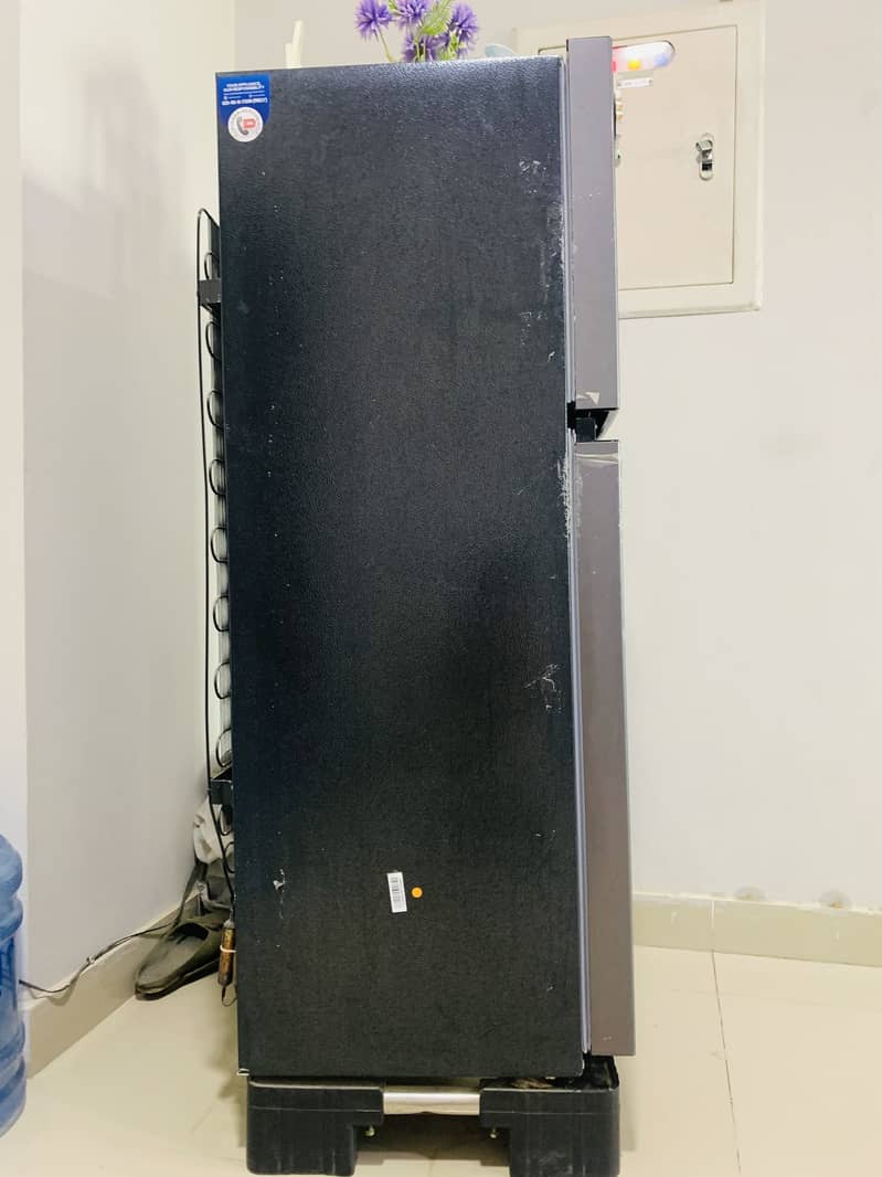 Refrigerator 4