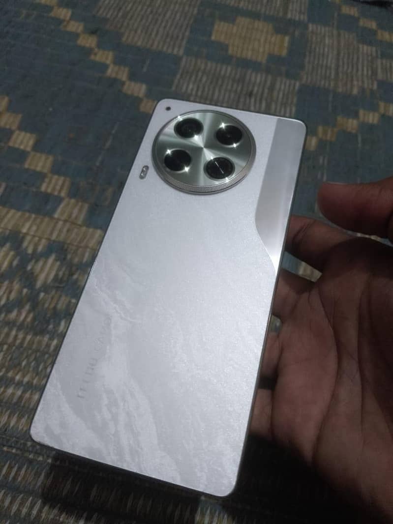 Tecno CAMON 30 3