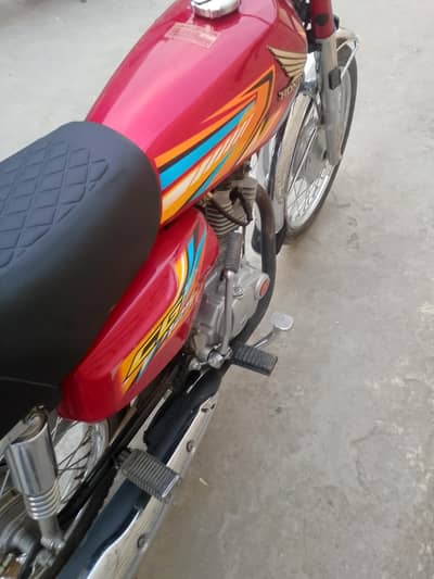 Brand new only 1300 kilometer