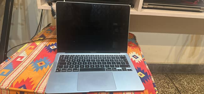 MacBook Air M1 8/256
