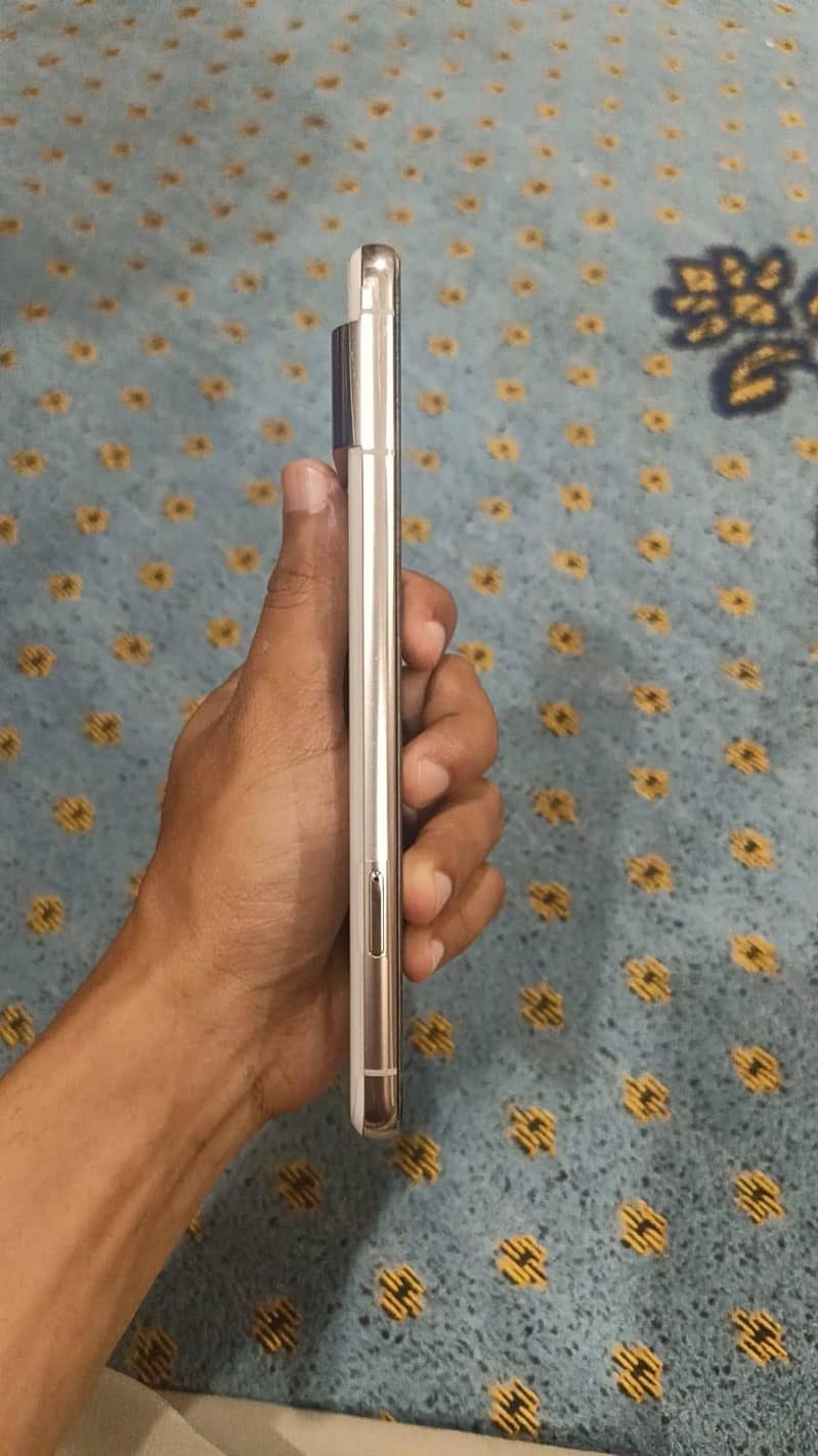Google Pixel 8 Pro 0