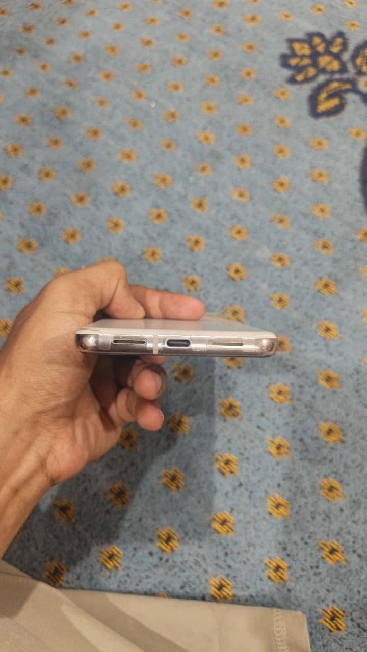 Google Pixel 8 Pro 4