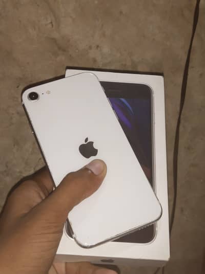 Apple iPhone SE 3rd generation box k sath