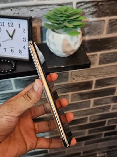Apple iPhone XS official pta approved