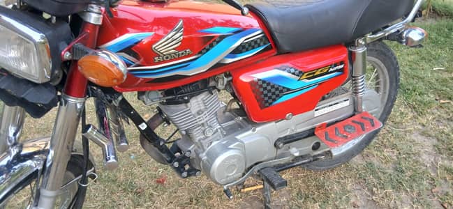 honda 125cc red colour fir sale
