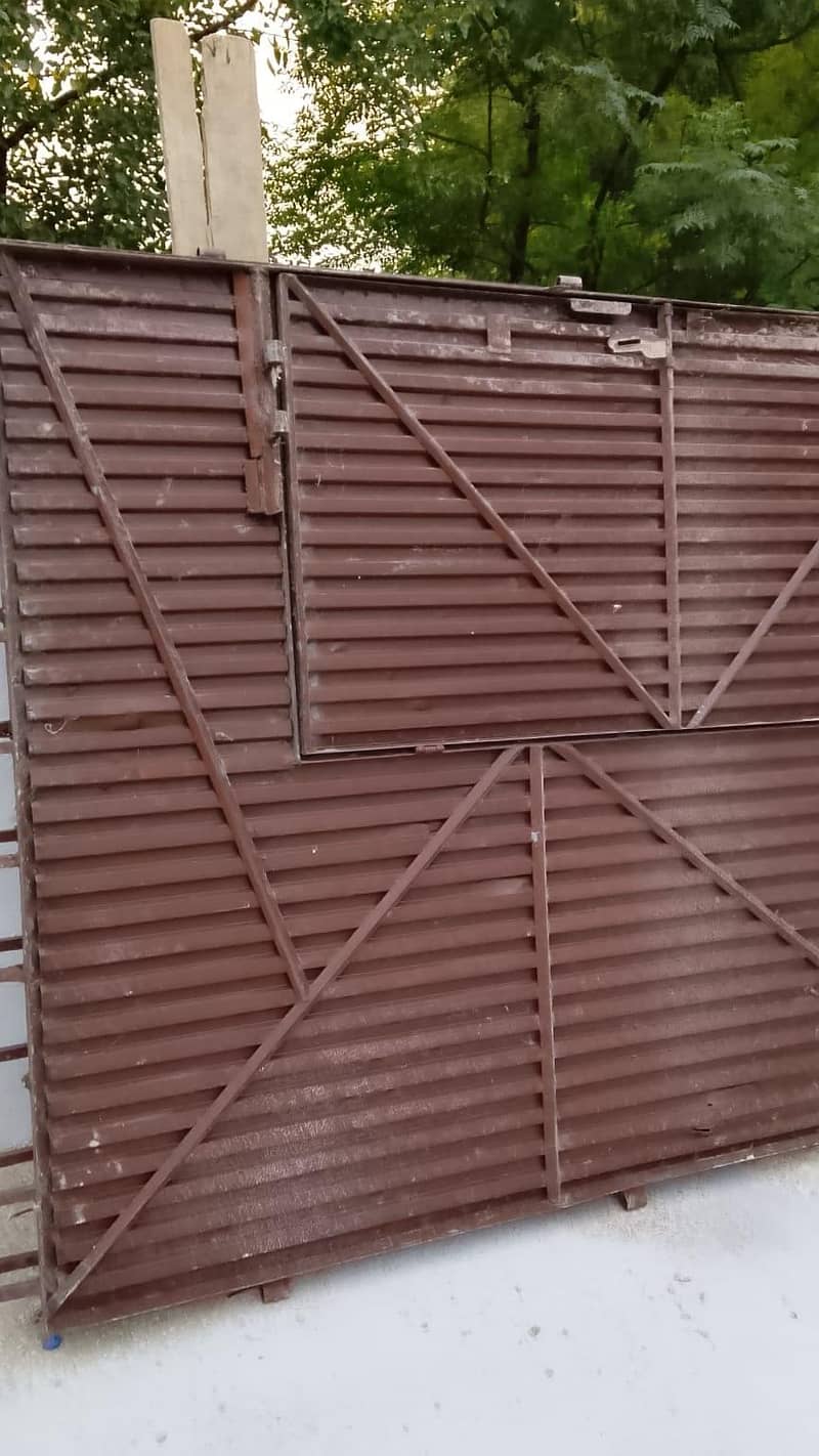 Iron gate 1
