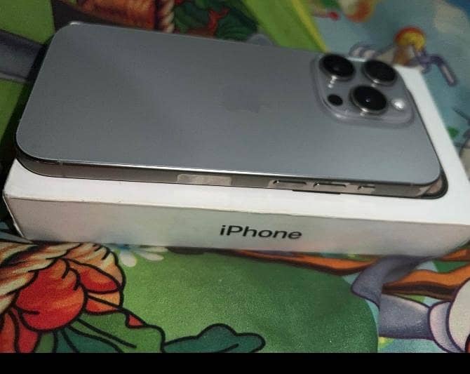 Apple iPhone 15 Pro 3