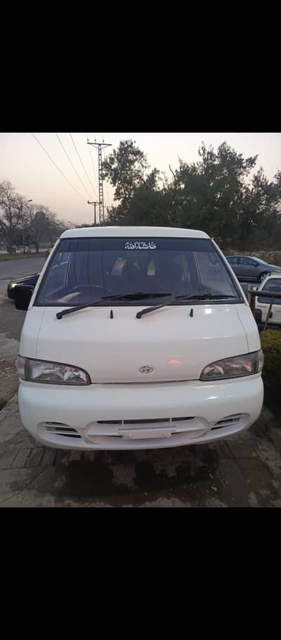 Hyundai grace van model 2001