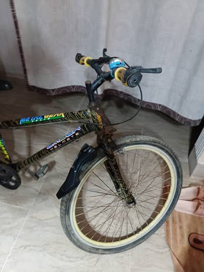Good condition. For contact: 03108486445