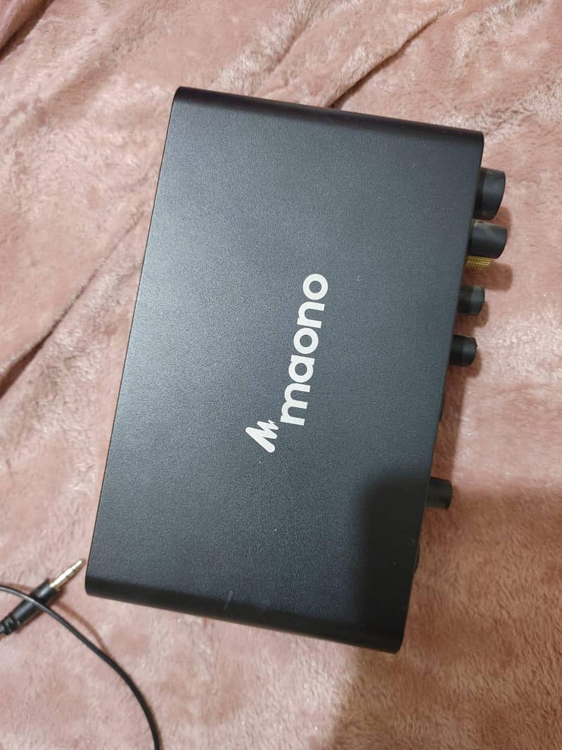 Condenser microphone and Interface 3