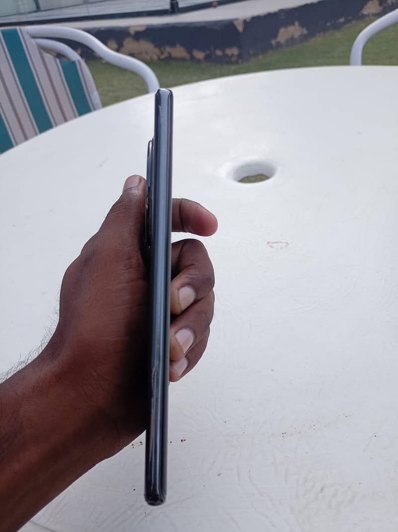Infinix Zero 40 4
