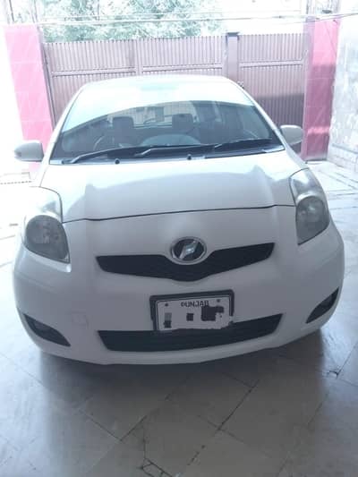 Toyota Vitz 2010 imported 2013