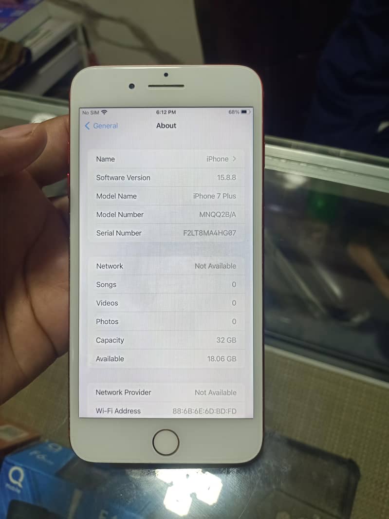 Apple iPhone 7 Plus 3