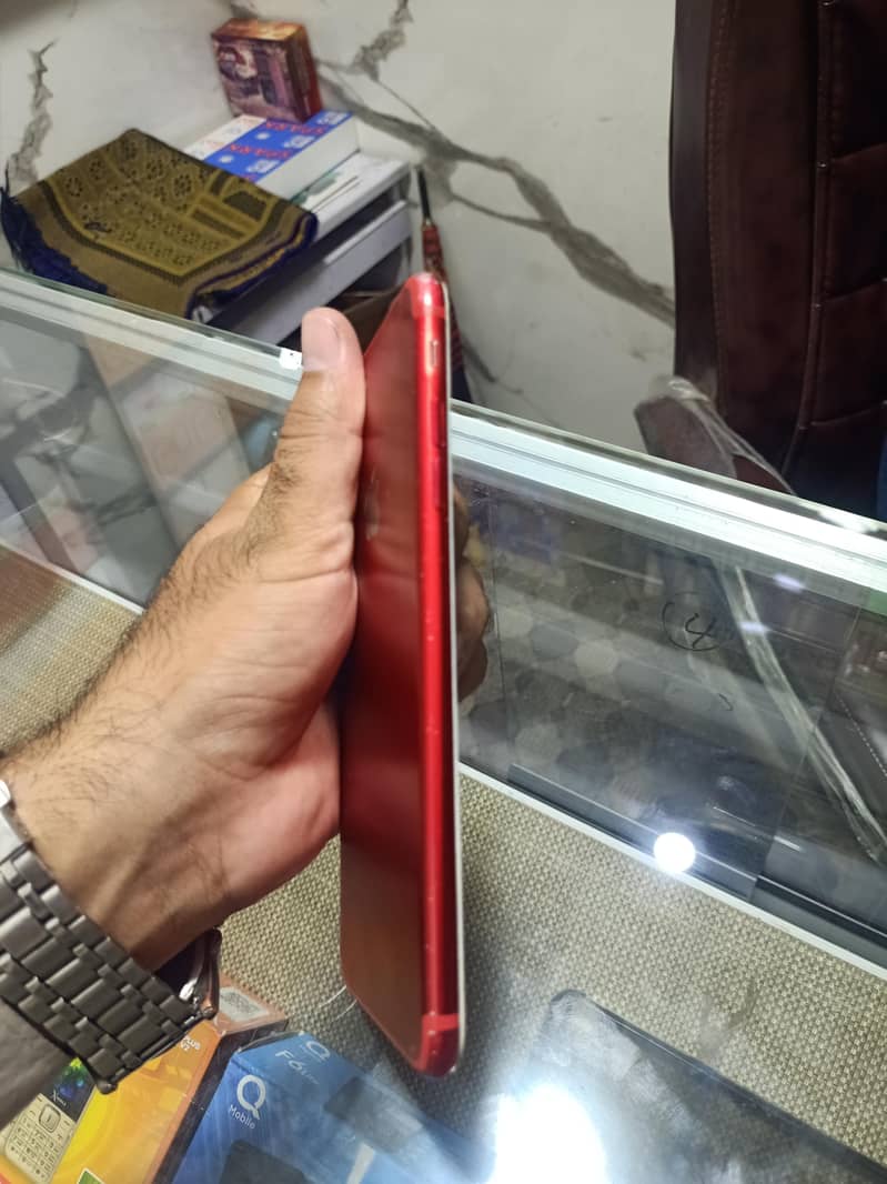 Apple iPhone 7 Plus 5