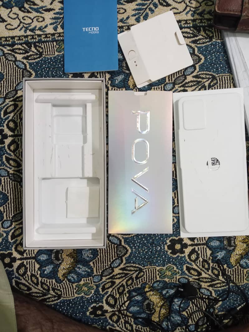 Tecno Pova 6